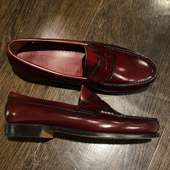 Burgundy Leather Loafers for Men - Picture 2 of 3